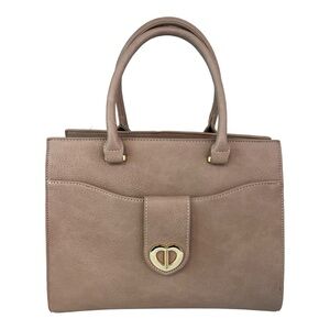 3-piece vegan handbag set.